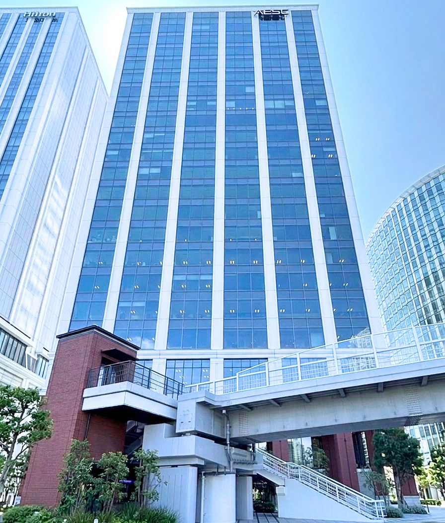 ビジョンセンター横浜駅東口（Kアリーナ横浜 前）