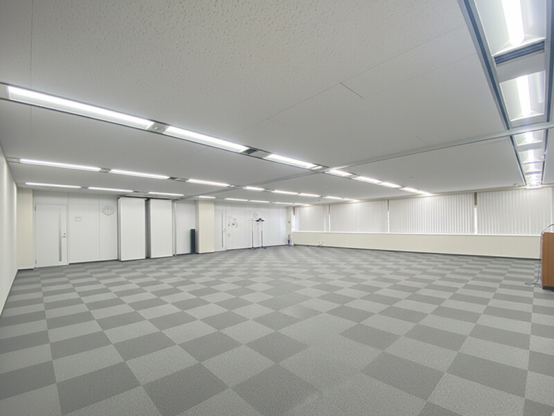 横浜駅西口の室内 小規模イメージ1