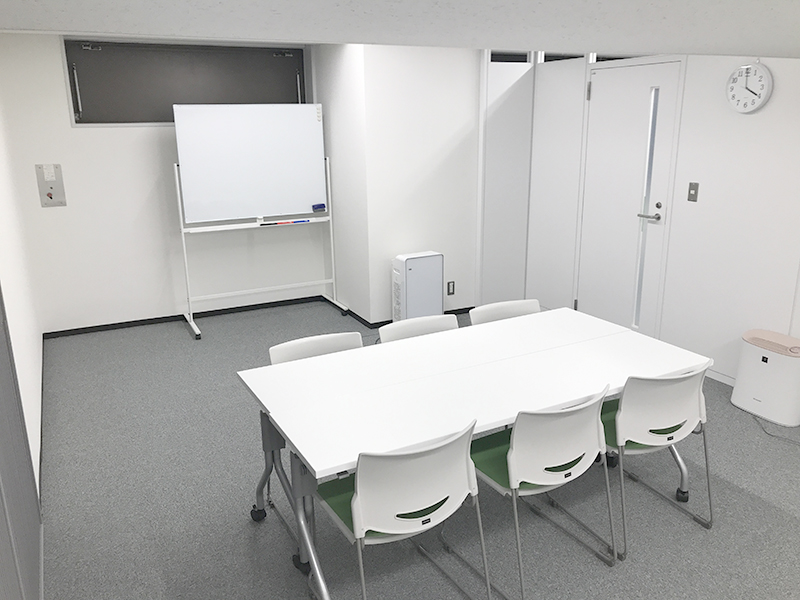 西新宿の貸し会議室・レンタルスペース ビジョンセンター西新宿 201控室