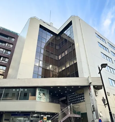 ビジョンセンター市ヶ谷駅前