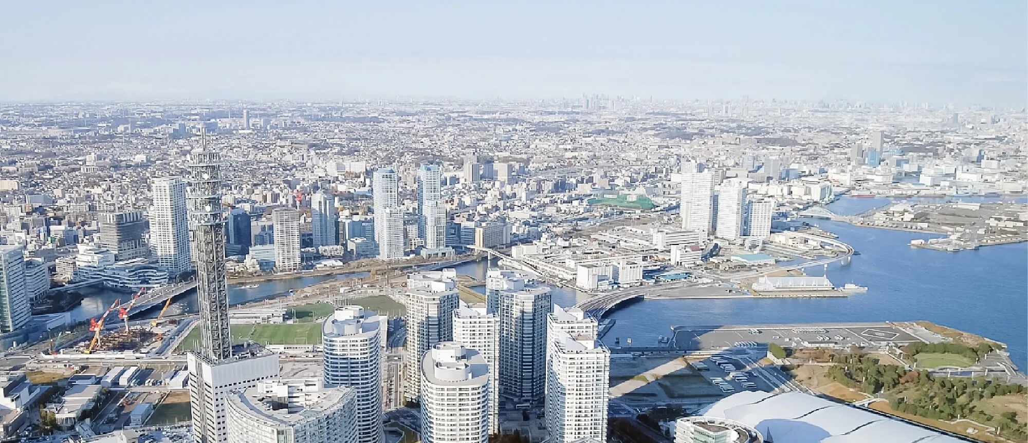 セミナー形式で利用されているイベントホールの様子